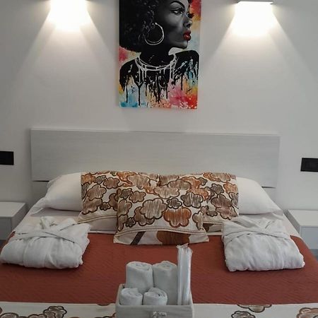 Rainbow Sweet Rooms Valmontone Eksteriør bilde